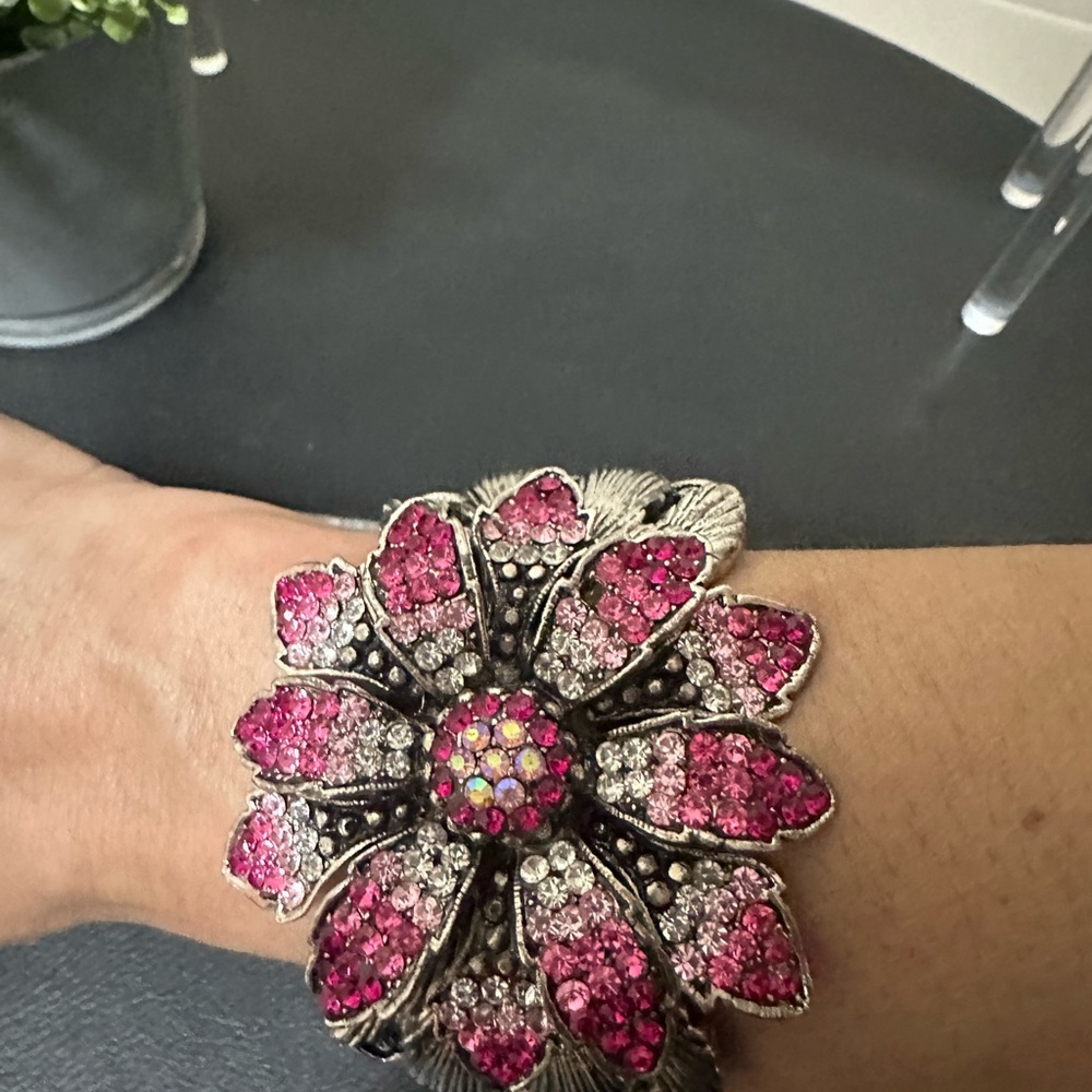Boho Vintage Bracelet - Picture 7 of 14